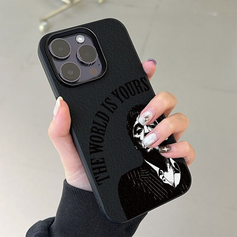 Capa de telemóvel com design clássico de retrato a preto e branco e padrão de texto "O MUNDO É TEU", tecnologia de impressão UV com textura côncavo-convexa, proteção 360 graus, compatível com iPhone 17, 16, 15, 14, 13, 12, 11 e séries de smartphones