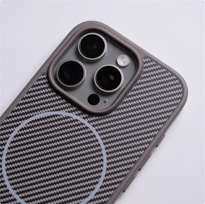 Capa magnética com botão de câmera de toque ativo para iPhone 16 15 Pro Max 14 13 Padrão de fibra de carbono para capa de carregamento sem fio MagSafe