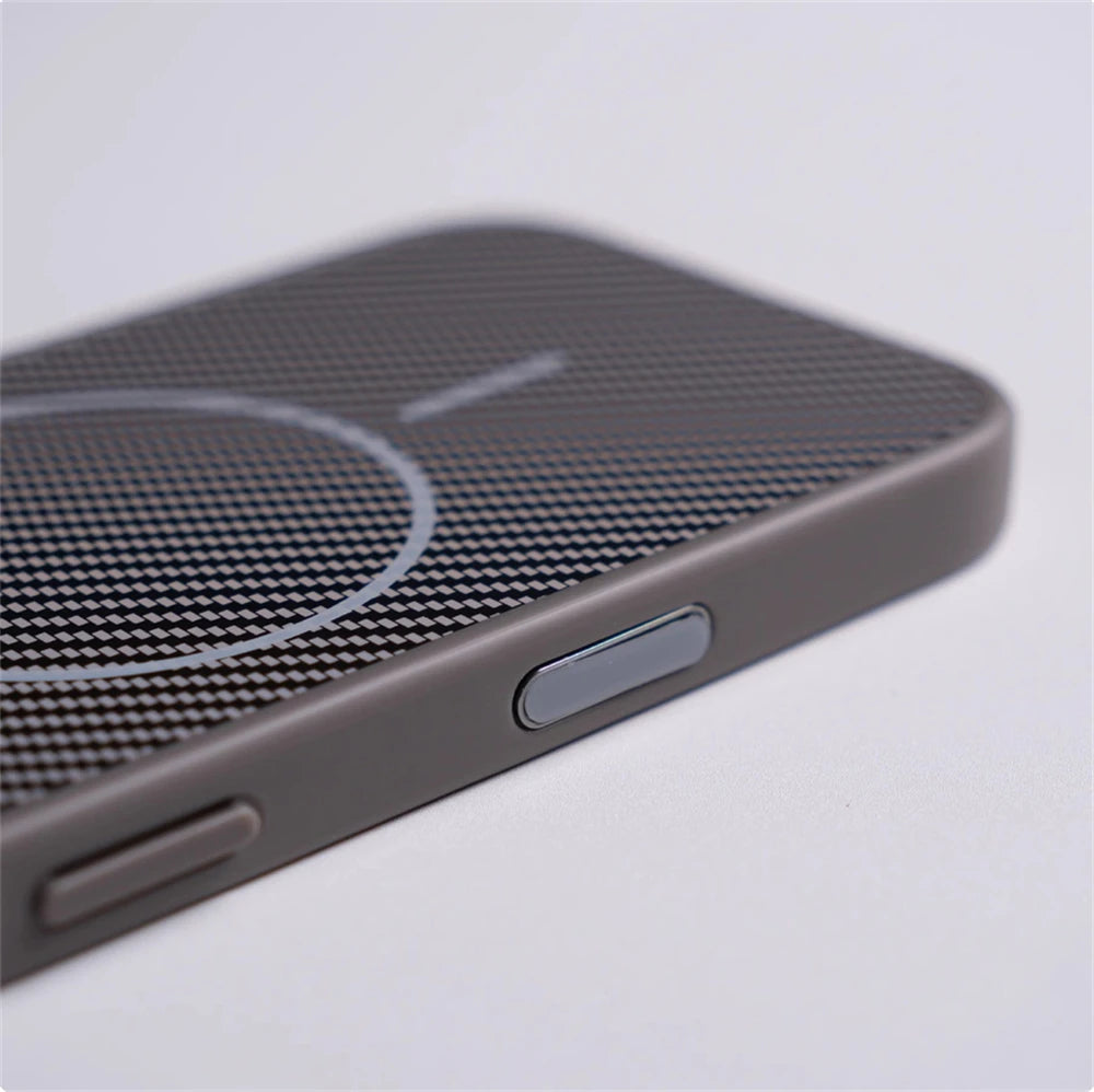 Capa magnética com botão de câmera de toque ativo para iPhone 16 15 Pro Max 14 13 Padrão de fibra de carbono para capa de carregamento sem fio MagSafe